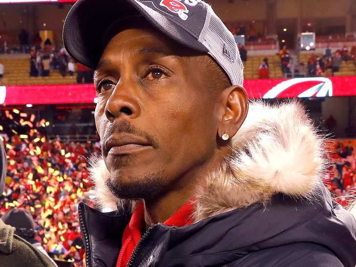 Patrick Mahomes Sr. Had Open Can Of Beer In Automotive Earlier than DWI Arrest, Cops Say