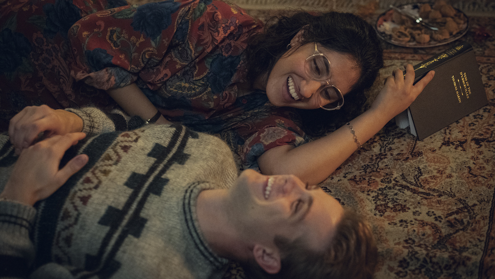 Leo Woodall on Becoming a member of Throughout ‘White Lotus,’ Pressures