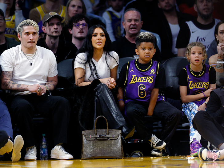 Kim Kardashian, J Lo, Ben Affleck Present Up At LA Lakers Sport