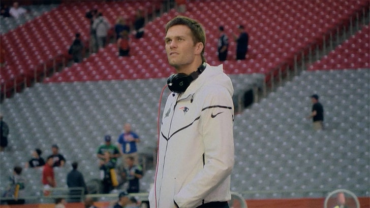 Tom Brady Bawled Whereas Addressing Patriots Over Deflategate, Darrelle Revis Says