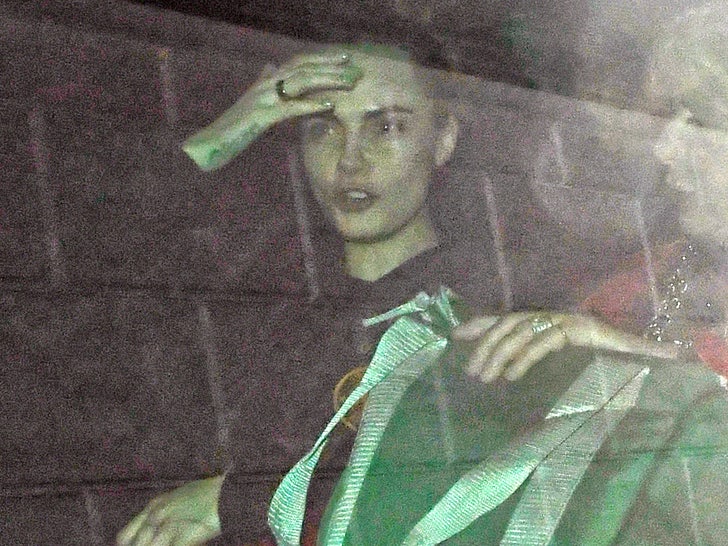 Cara Delevingne Seems Devastated In First Pics Since Mansion Fireplace
