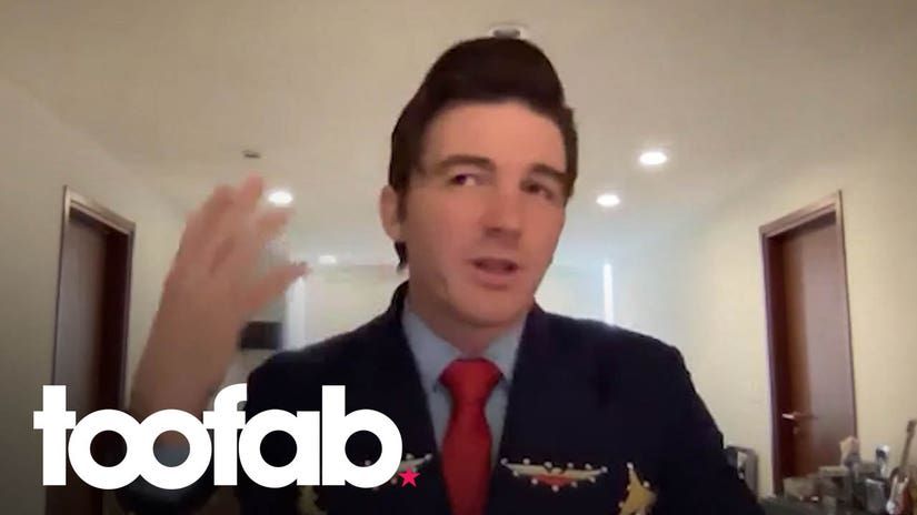 Drake Bell Reveals How Masked Singer Helped Him Step ‘Out’ of His ‘Factor’ After Extremely ‘Tough Yr’ (Unique)