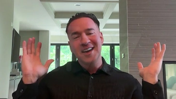 Mike ‘The State of affairs’ Sorrentino Completely happy for Todd & Julie Chrisley’s Pardons