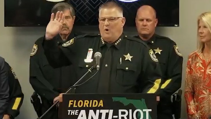 Florida Sheriff Guarantees Deadly Pressure Towards ICE Protesters, on Video