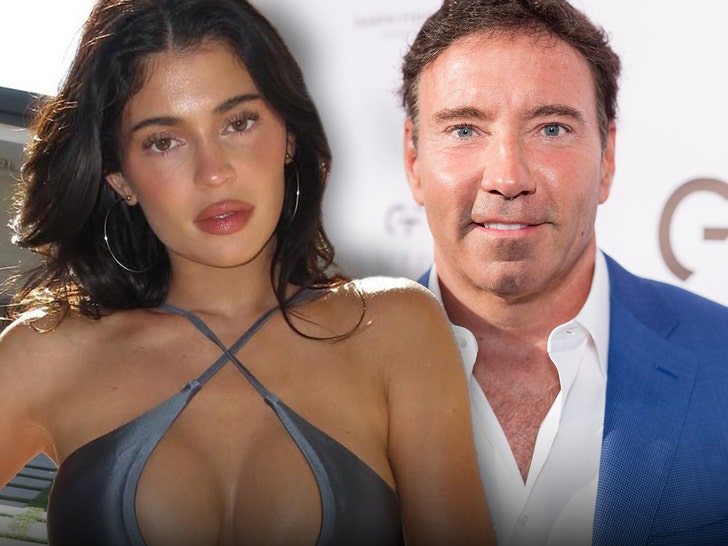 Kylie Jenner’s Surgeon Flooded With Copycat Boob Job Requests After Specs Revealed