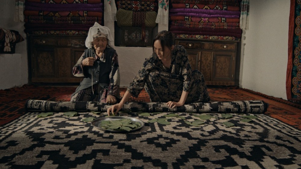 ‘Black Pink Yellow’ Wins Prime Prize at Shanghai Movie Pageant