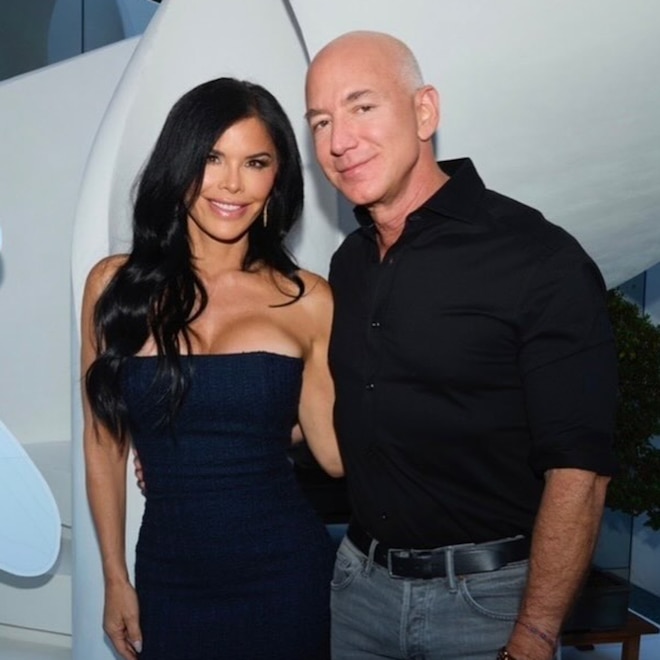 Jeff Bezos, Lauren Sánchez Enjoy $500 Million Yacht Ahead of Wedding