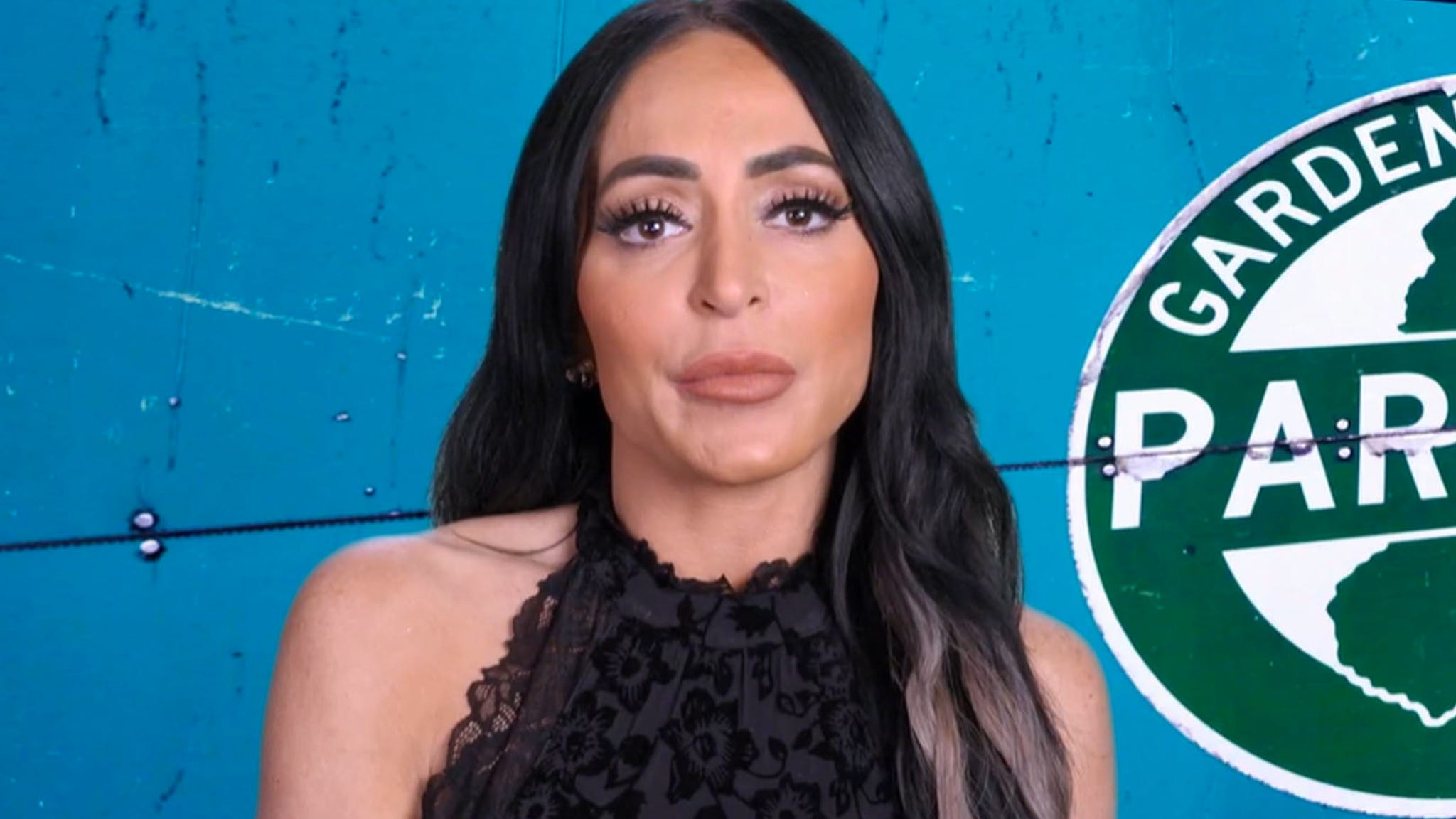 Angelina Pivarnick Reunites with Jersey Shore Roommates Amid Therapy After Intervention