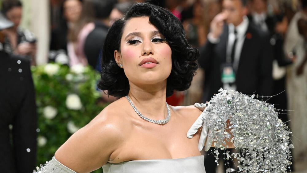 Raye to Obtain Ivors Academy’s Inaugural Songwriter Advocate Award