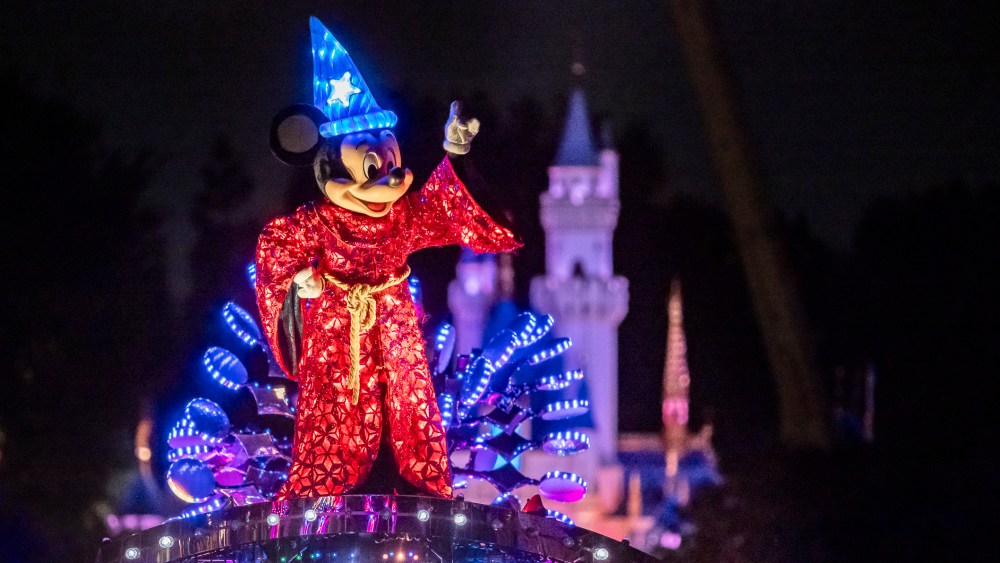 Disneyland’s Dwell Leisure Makes use of Slicing-Edge Tech for Storytelling