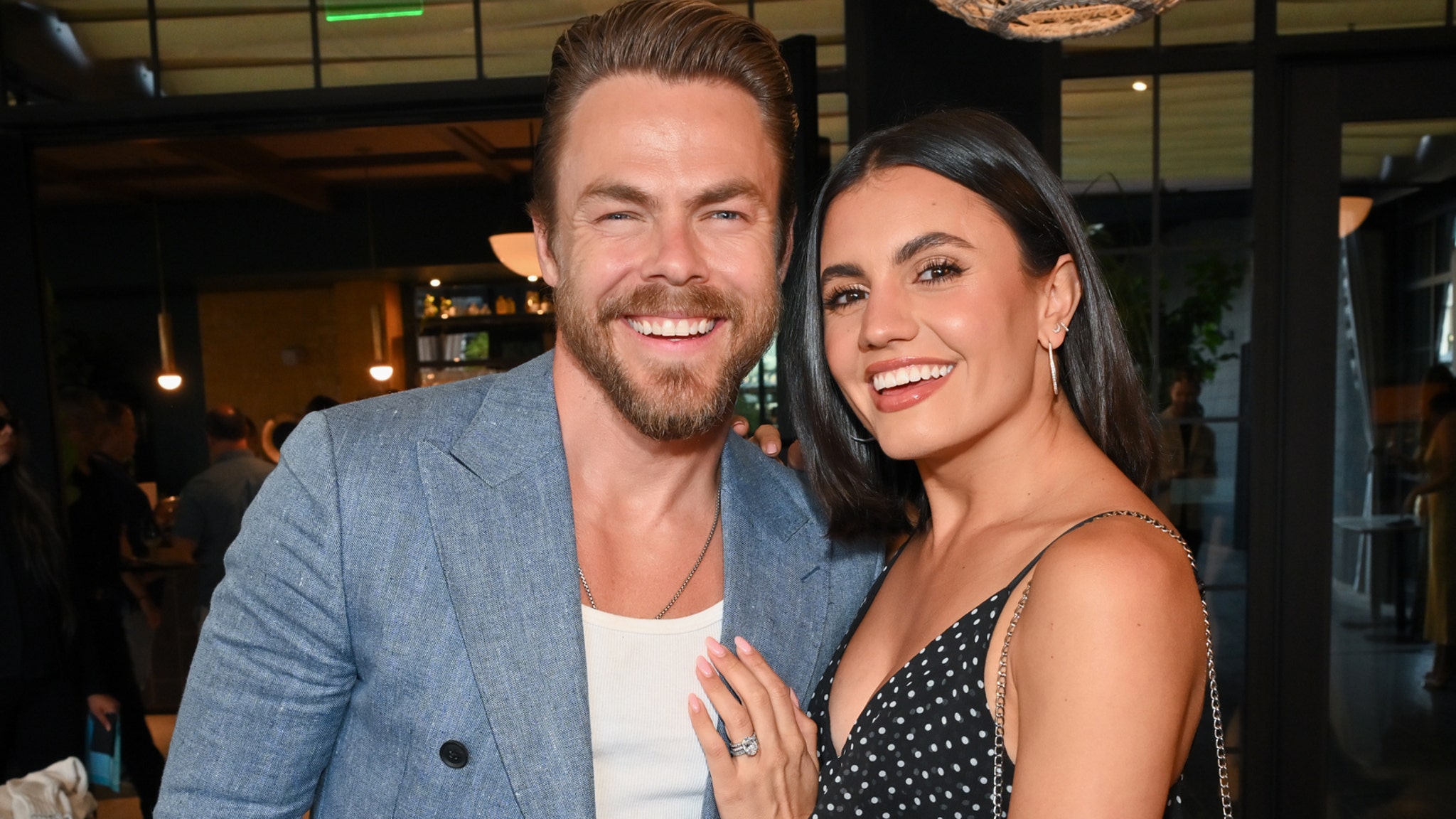 Derek Hough and Hayley Erbert Anticipating First Little one Collectively