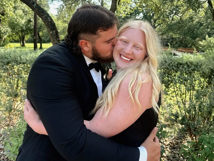 49ers Lineman Laborious Launches Relationship With Brock Lesnar’s Daughter, Mya