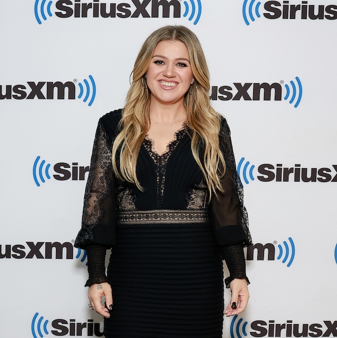 Why Kelly Clarkson Says Dating After Her Divorce is a “Dumpster Fire”