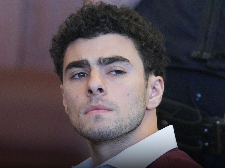 Luigi Mangione’s Attorneys Accuse Prosecution of Violating HIPAA With Current Subpoena