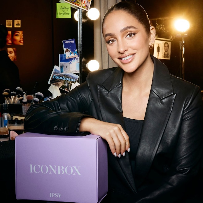 The Kardashian-Approved Beauty Their MUA Always Packs