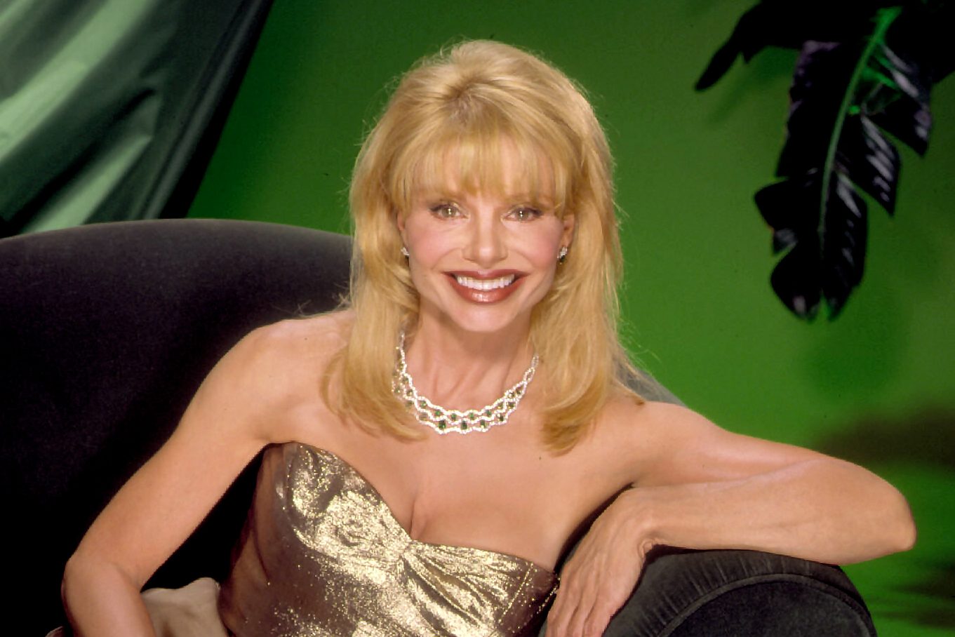 Loni Anderson’s Death: Barbara Eden & More Celebrities Pay Tribute