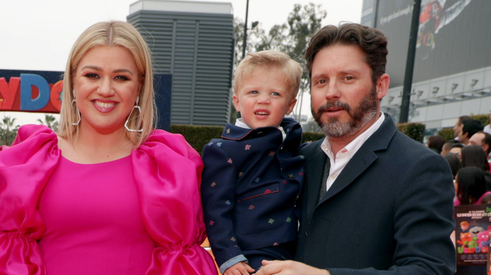 Kelly Clarkson’s Kids: Meet Her 2 Children With Ex-Husband Brandon Blackstock
