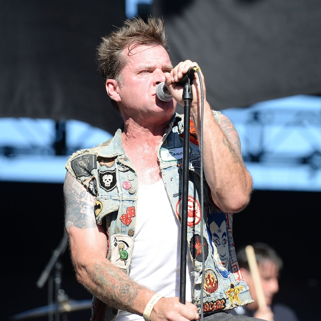 David Roach, Junkyard Singer, Dies 2 Weeks After His Wedding