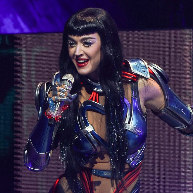 Katy Perry Shares Pic of Bloody Injury After Onstage Mishap