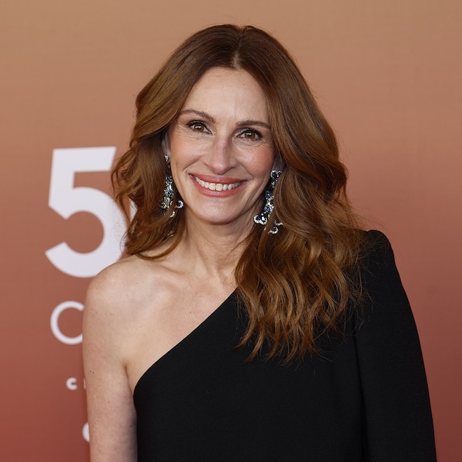 Julia Roberts Makes Rare Public Outing in Surprising Fashion Statement