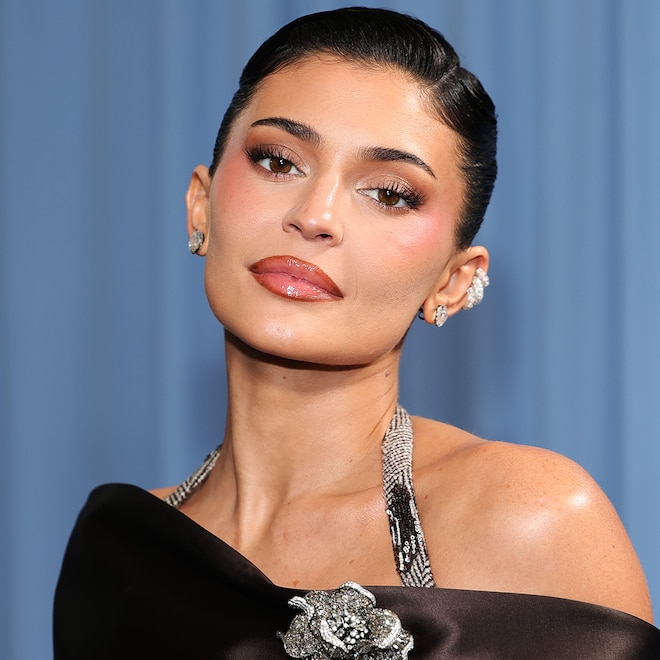 Kylie Jenner Shares NSFW Bikini Pics to Kick Off Birthday Celebrations