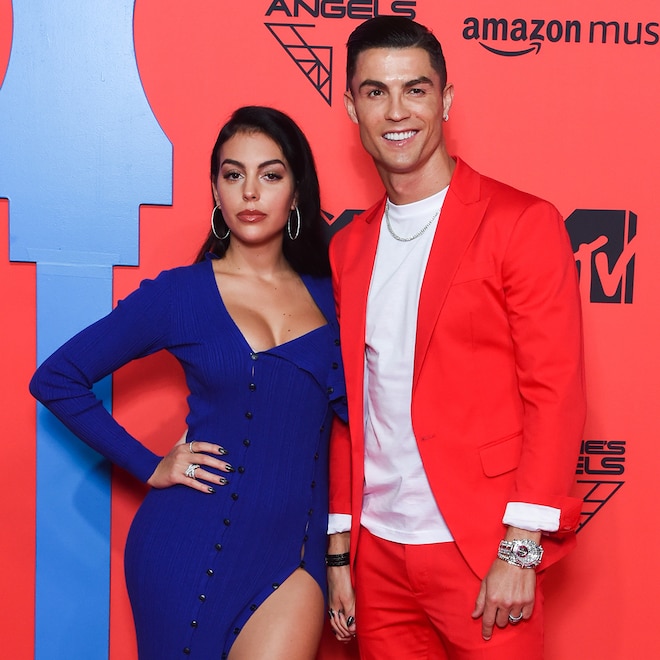 Cristiano Ronaldo Proposes to Georgina Rodríguez With Eye-Popping Ring