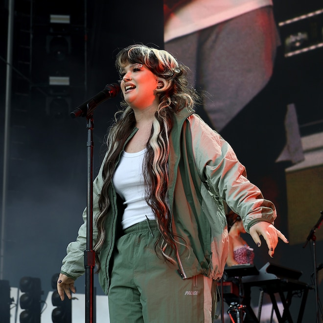 Lola Young Speaks Out After Collapsing Onstage During Music Festival
