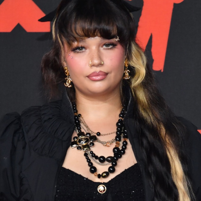 Lola Young Cancels All Appearances After Onstage Collapse