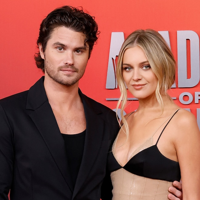Kelsea Ballerini Gets Emotional in First Show After Chase Stoke Split
