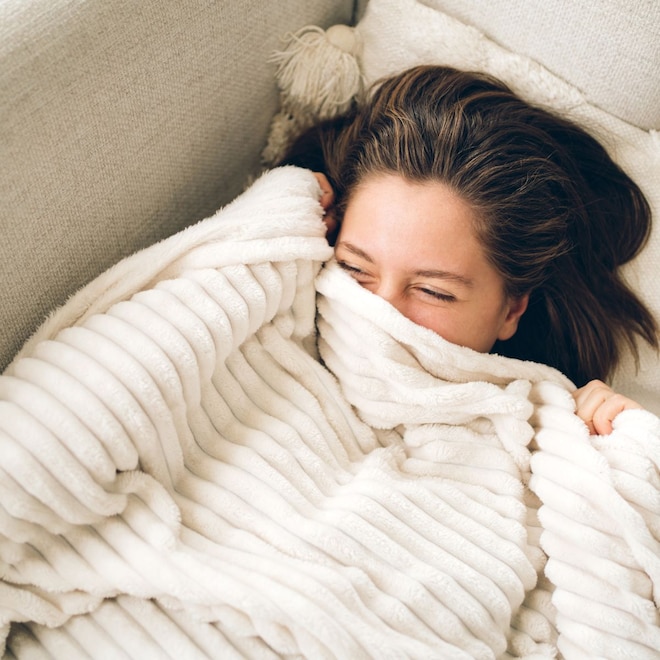 The Coziest Fleece Blankets to Keep You Warm: Amazon, Walmart, Quince