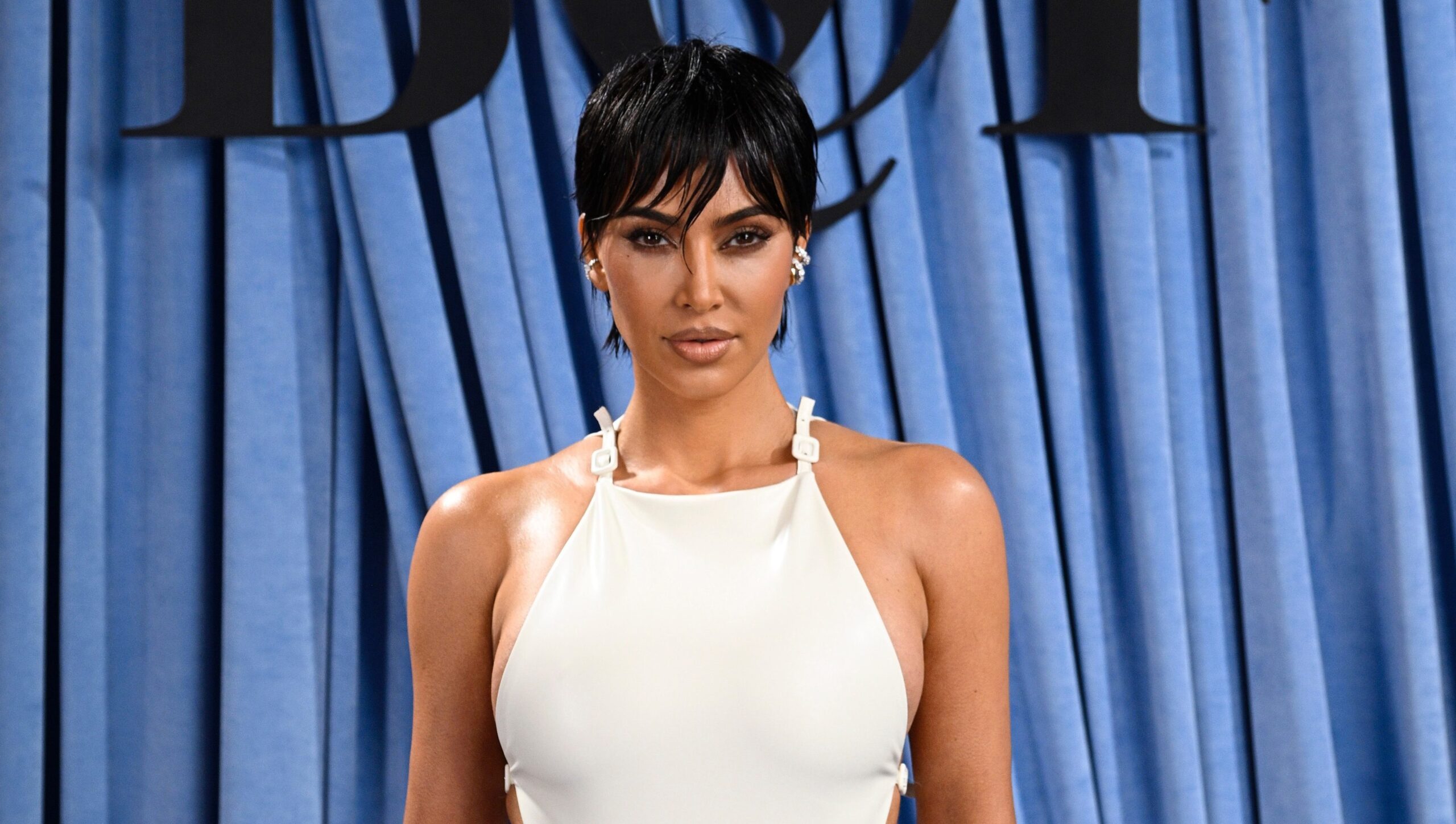 Kim Kardashian’s Health: About Her Brain Aneurysm, Psoriasis & Other Conditions