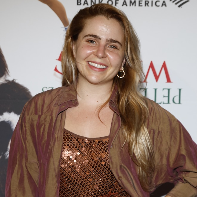 Mae Whitman Unveils New Bangs in Rare Video