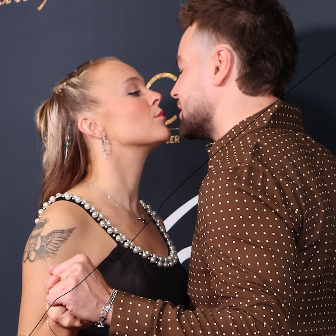 JoJo Siwa Makes Red Carpet Debut With Boyfriend Chris Hughes