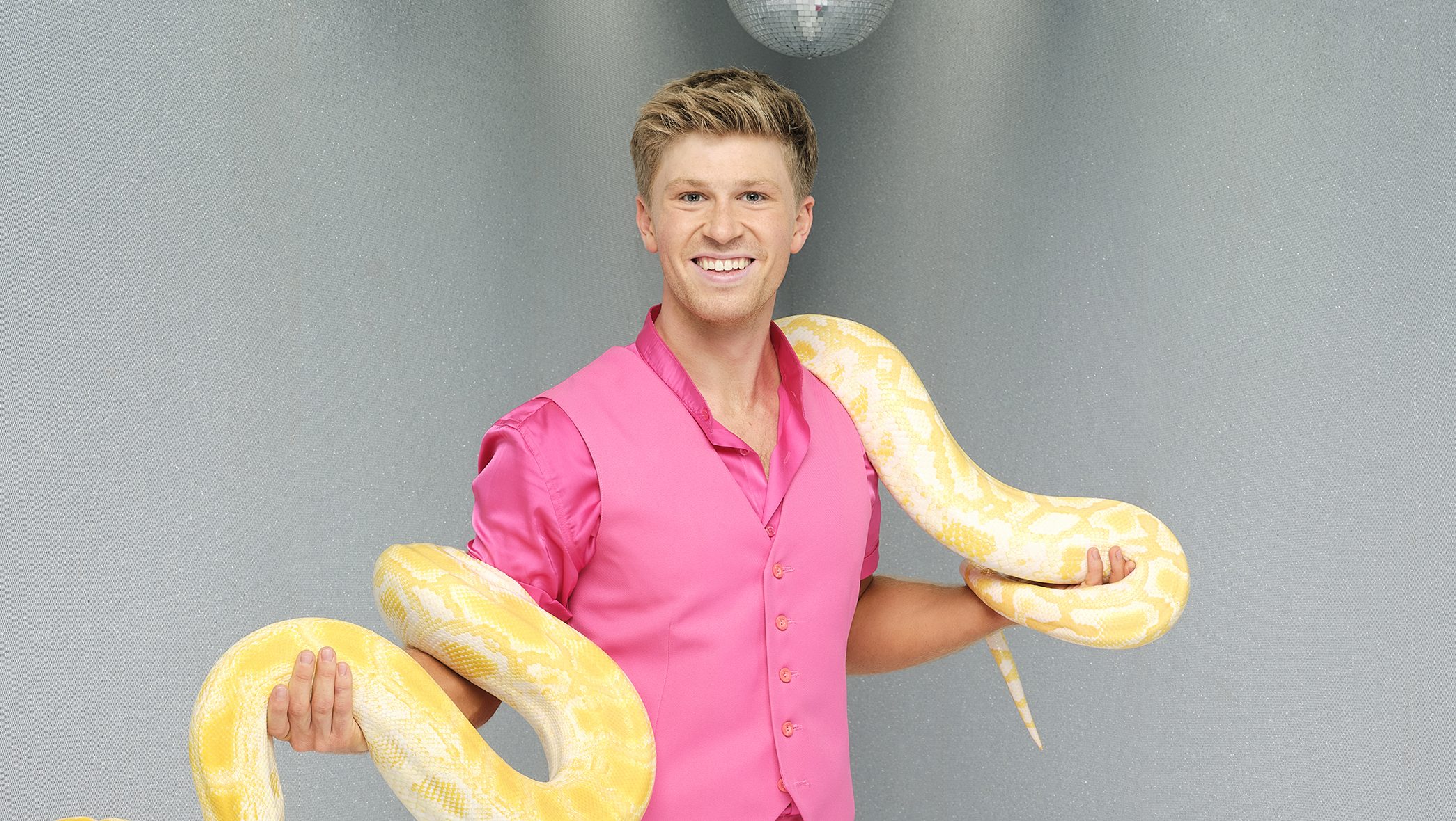 Does Robert Irwin Have a Girlfriend? Inside the ‘DWTS’ 2025 Winner’s Dating Life