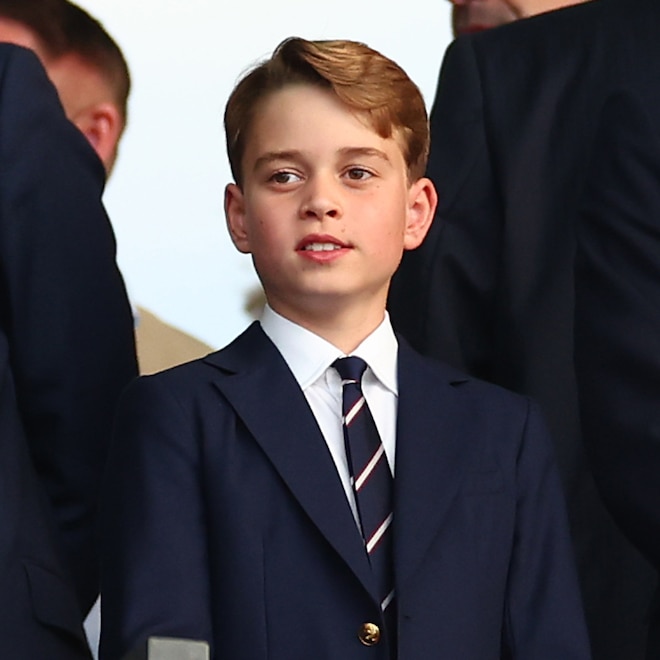 Prince George Accompanies Mom Kate Middleton for Official Royal Outing