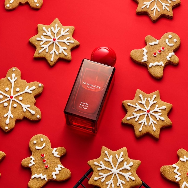 8 Perfumes That Smell Like Holiday Heaven