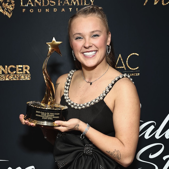 JoJo Siwa Changes Her Name Ahead of New Year
