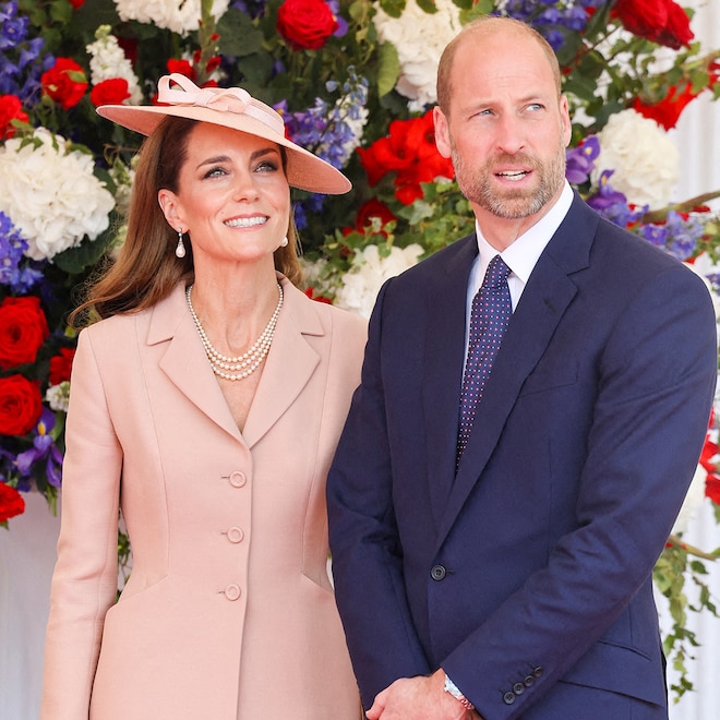 Prince William, Kate Middleton and Kids Reveal Holiday Card Photo