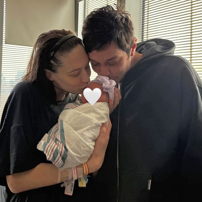 Pete Davidson’s GF Elsie Hewitt Describes “Perfect” Baby After Birth