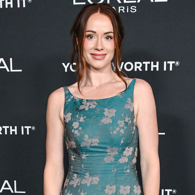 Whitney Leavitt Making Onscreen Acting Debut in Holiday Rom-Com