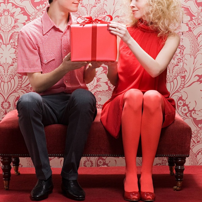 13 Holiday Gifts for Boyfriends They’ll Actually Like