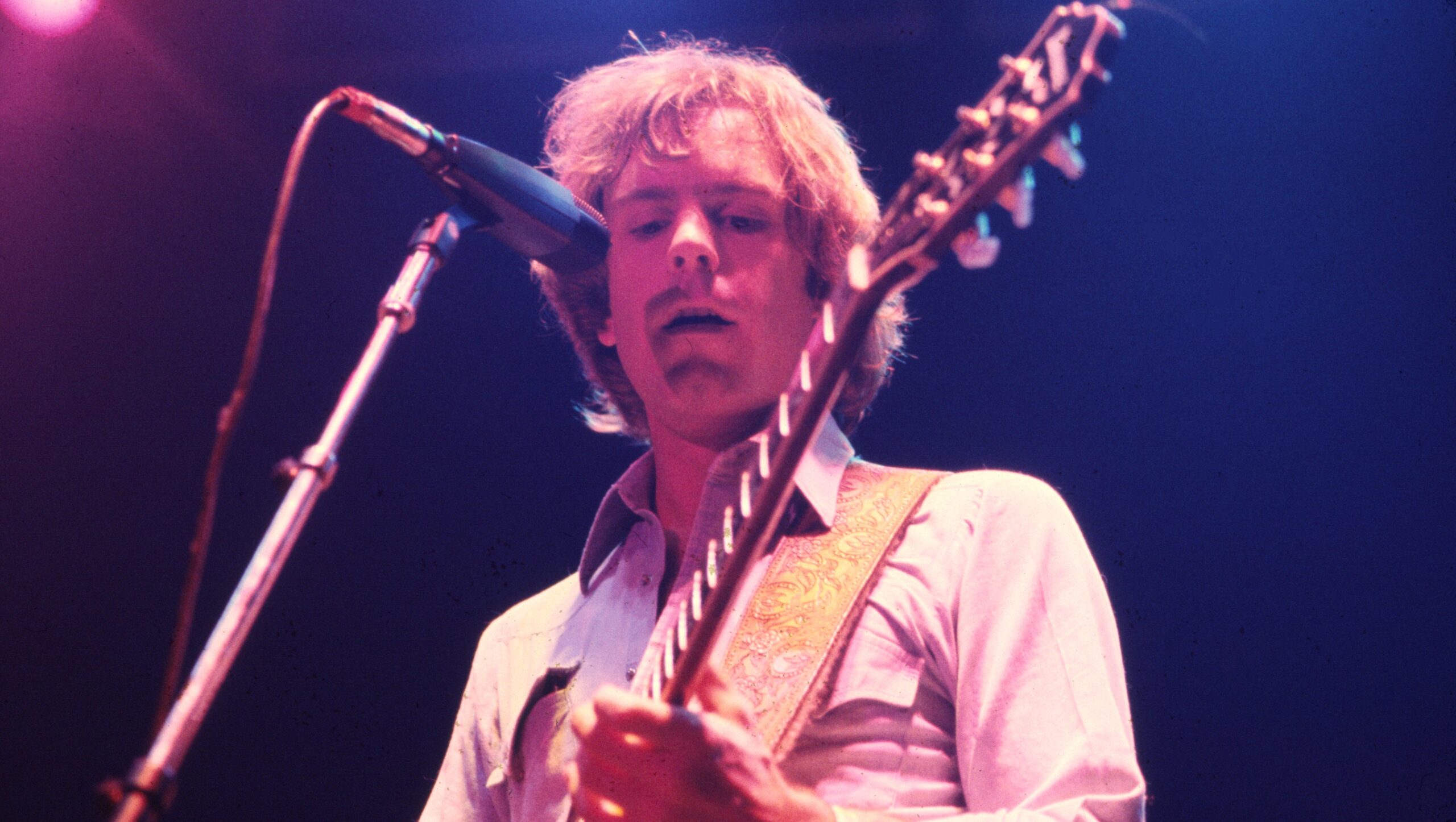 Bob Weir’s Health: What We Know About His Cancer Battle & Lung Issues