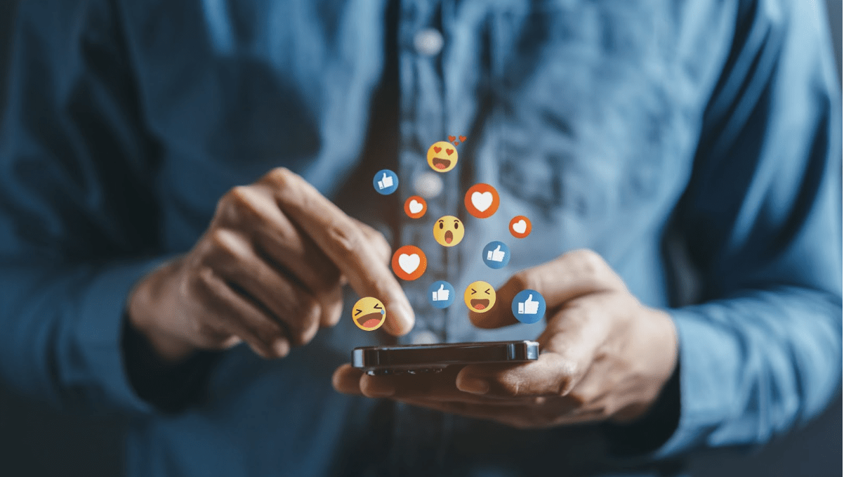 How One Picture Can Open the Door to Someone’s Social Media World With face2social