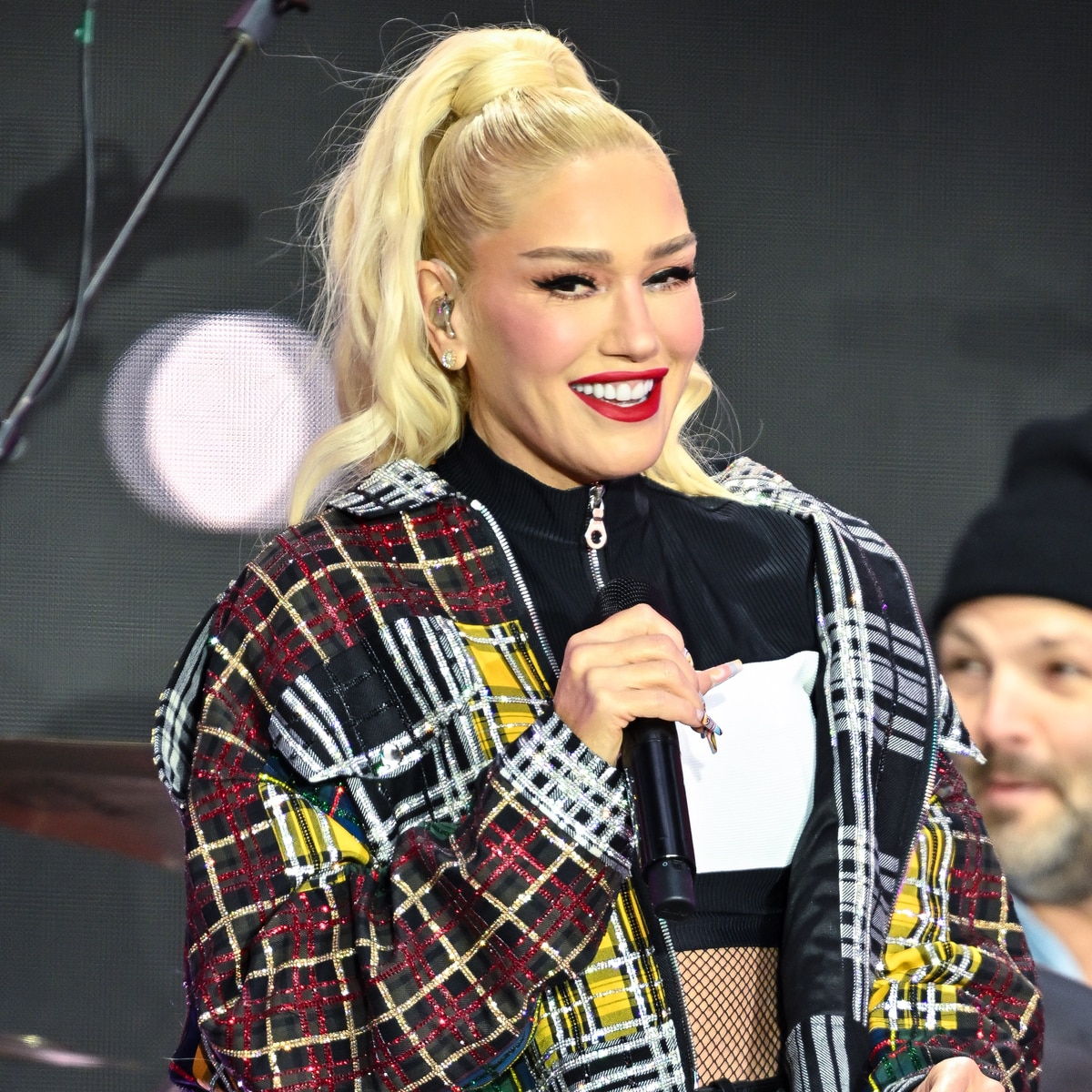 Gwen Stefani Details “Miracle” of Getting Pregnant in Her 40s