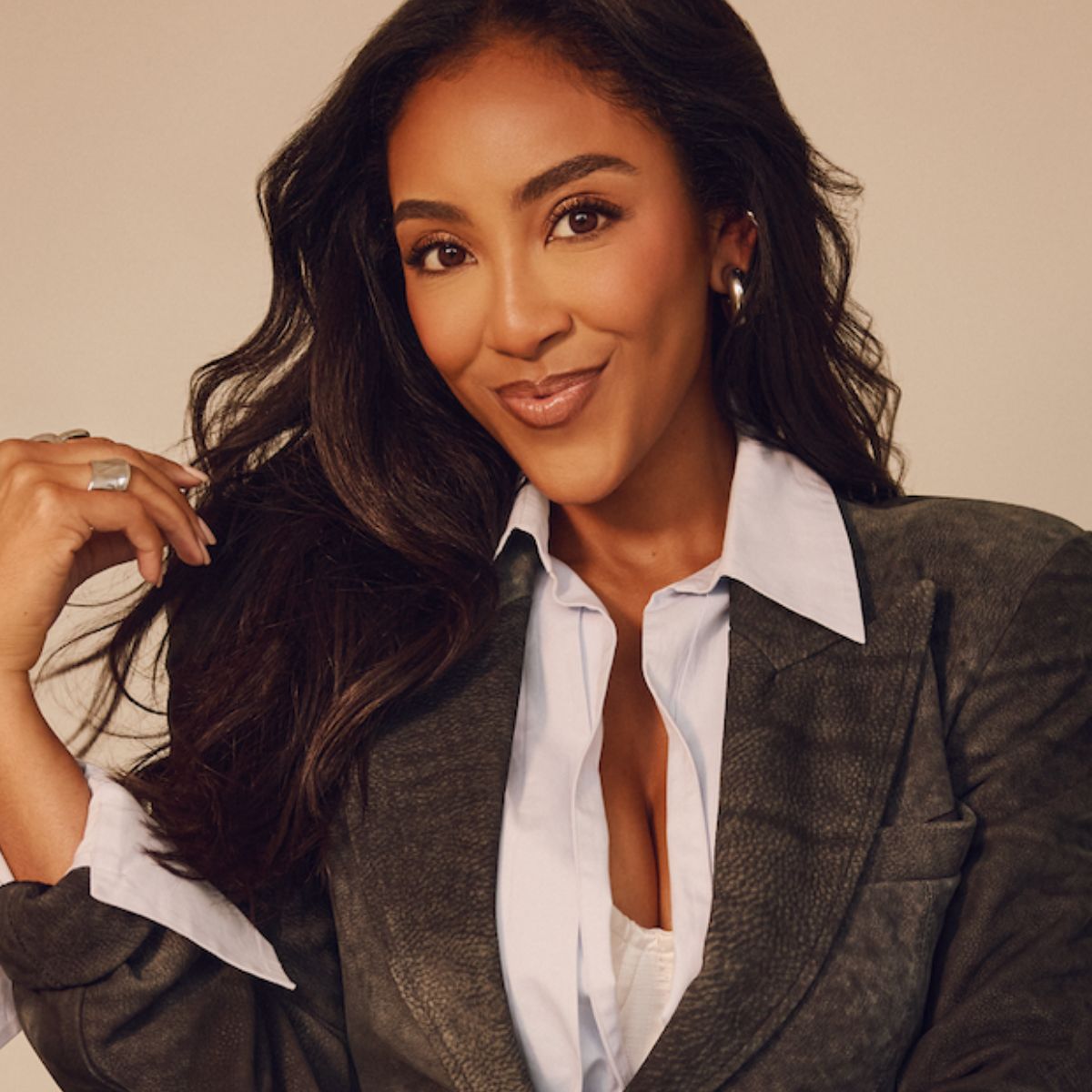 Tayshia Adams Shared an Easy Home Decor Hack You’ll Want To Copy ASAP