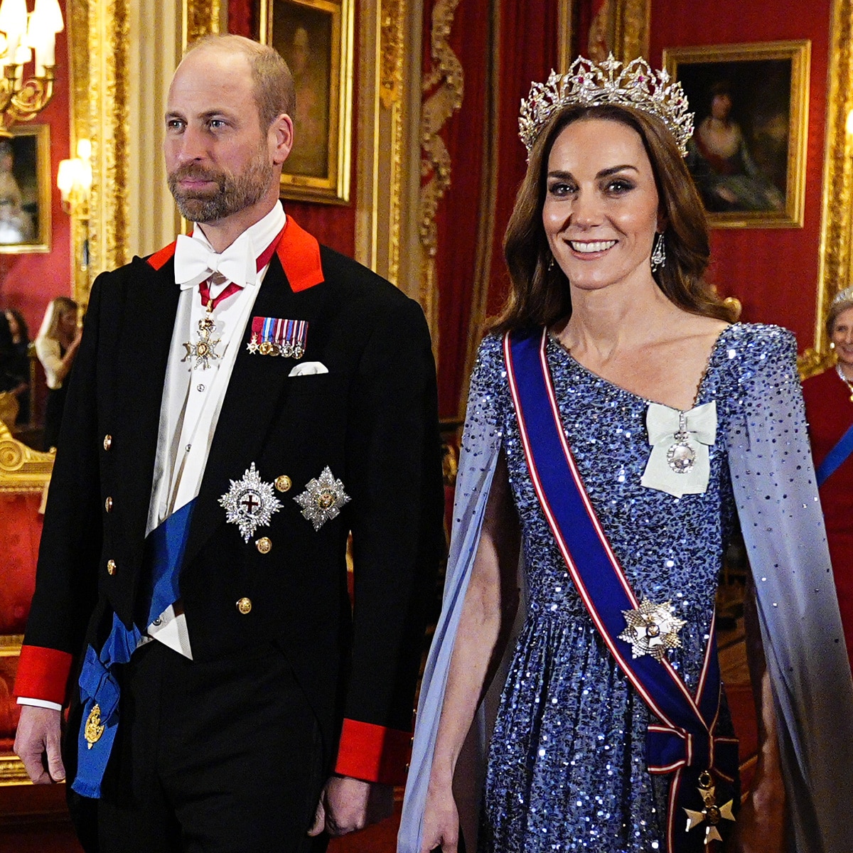 Prince William, Kate Middleton Celebrate Anniversary With Family Photo