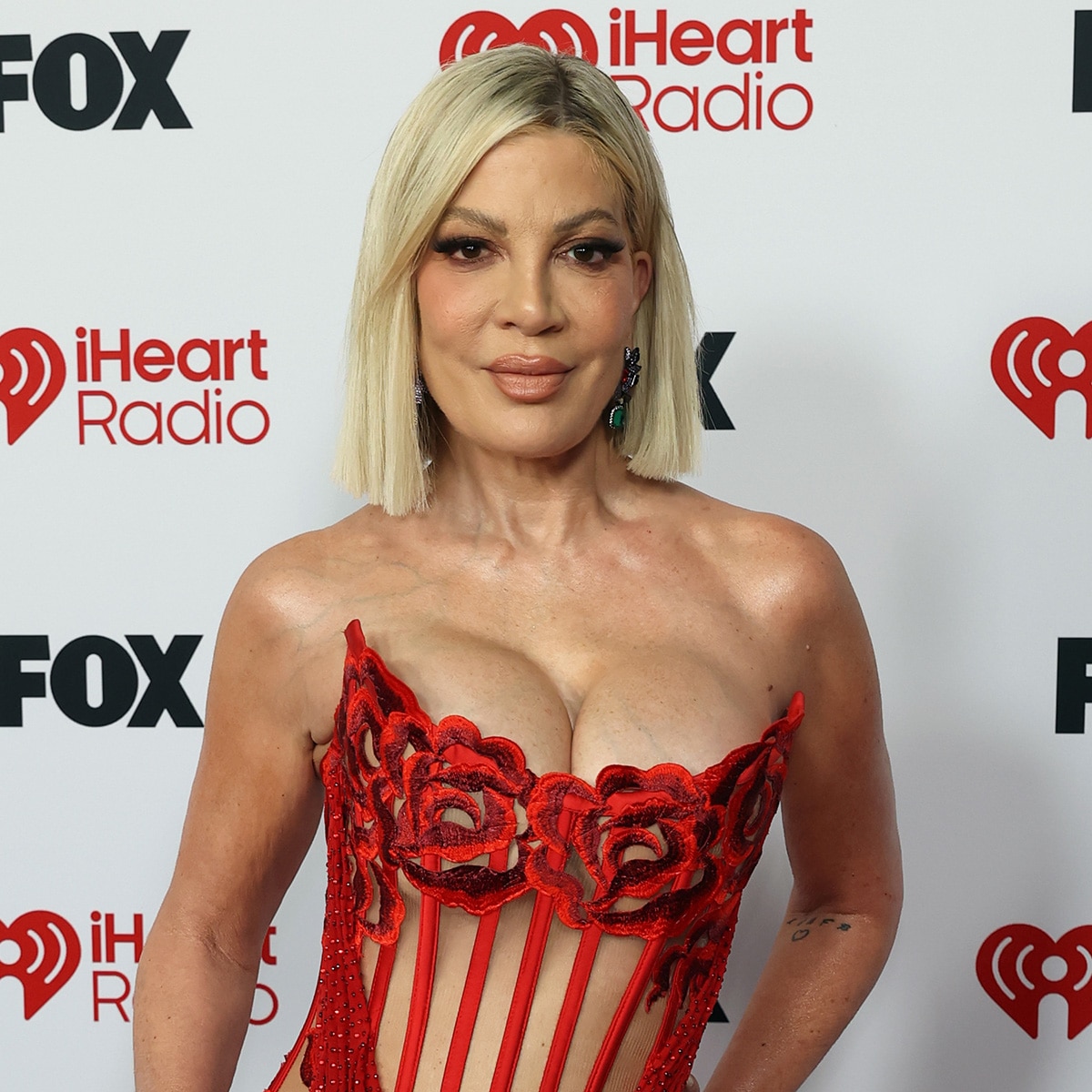 Tori Spelling and 4 of Her Kids Hospitalized After Car Crash