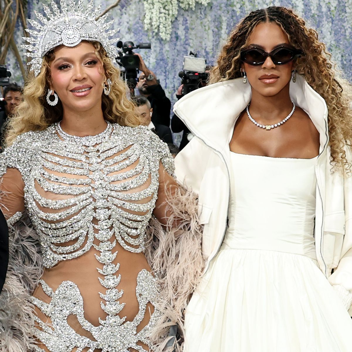 Beyoncé Had Emotional Moment With Daughter Blue Ivy Inside Met Gala