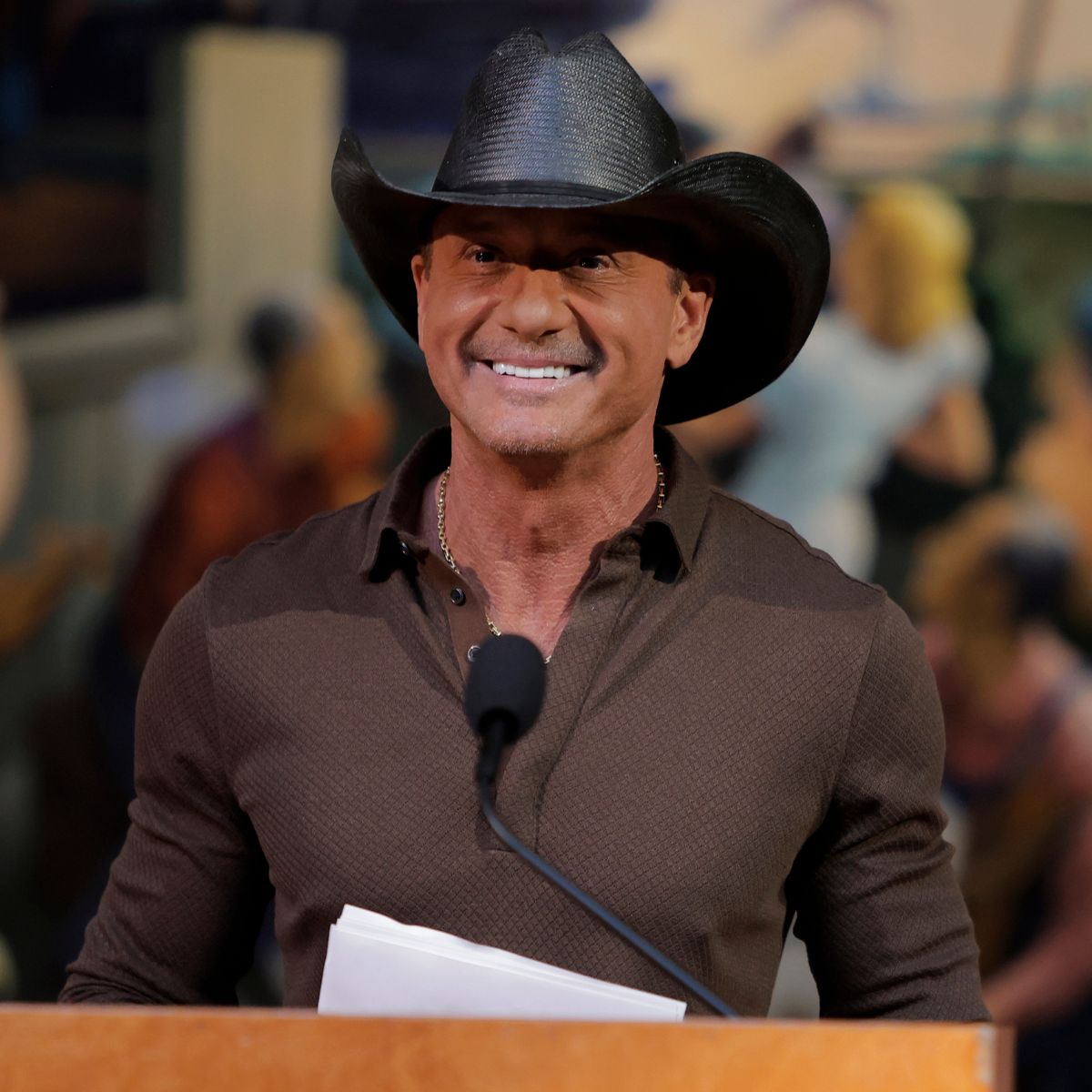 Shirtless Tim McGraw Will Make You Do a Double Take
