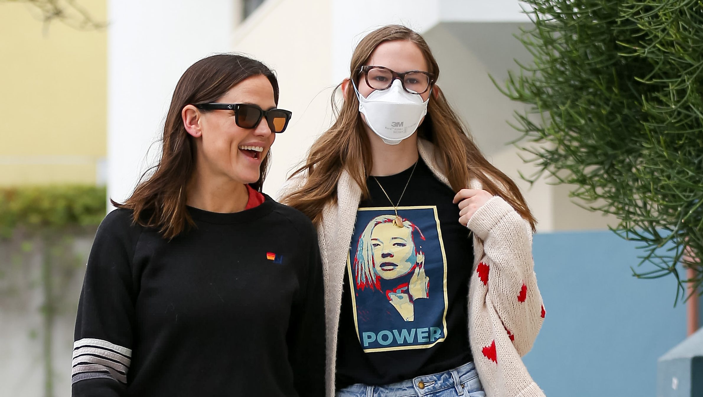 Why Does Violet Affleck Wear a Mask? What She’s Said About the Health Choice